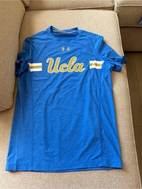 Under Armour UCLA Royal Blue and Gold Athletic Tee size XS